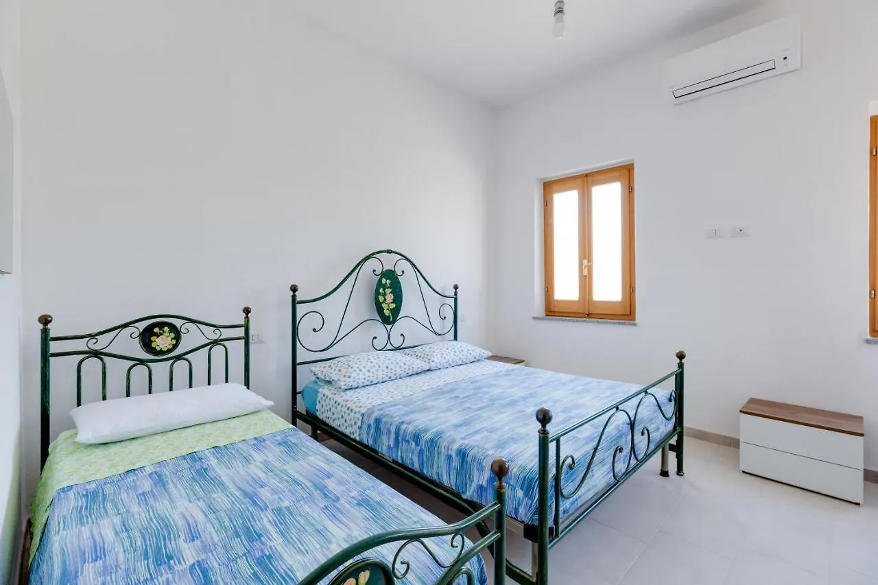 Casa Simo Villa Porto Alabe Feriehus